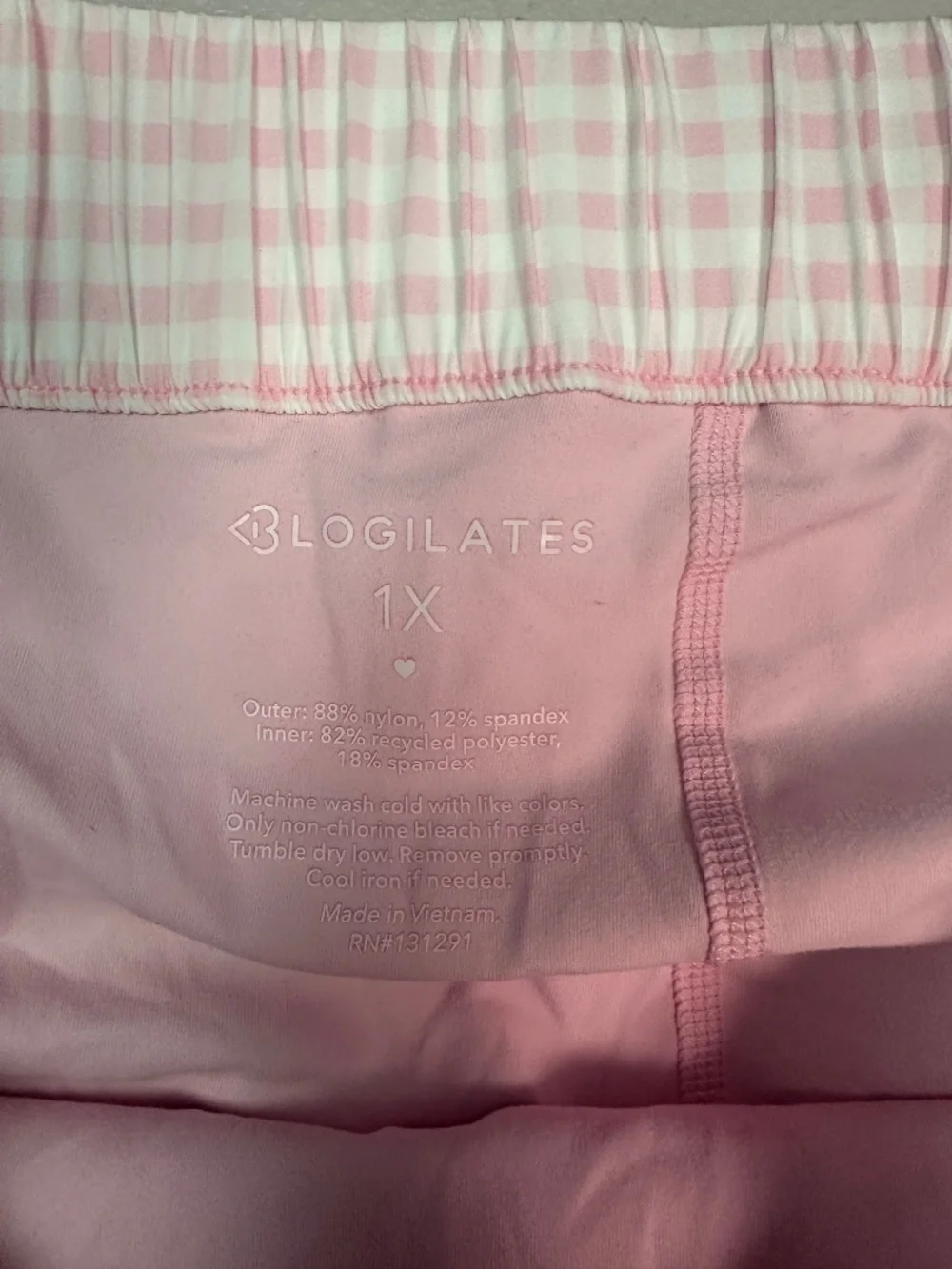 Blogilates Women's Light Pink Layered Ruffle Shorts. Sz 1X.